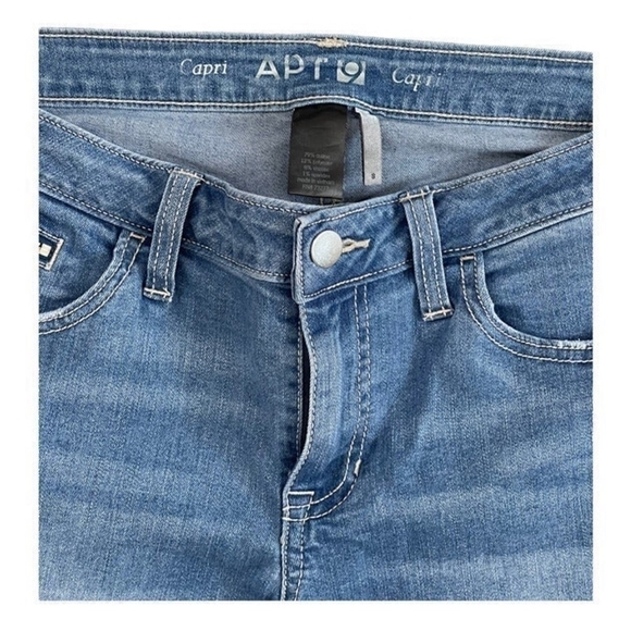 Women's Jeans Blue Medium Wash Apt. 9 Jeans Capri Jeans Size 8 - Picture 3 of 5